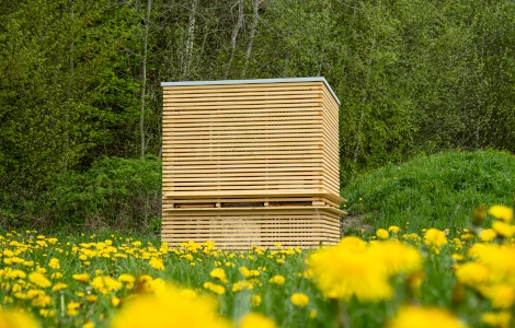 Bienenhaus auf dem Gelände von Fritz Berger
